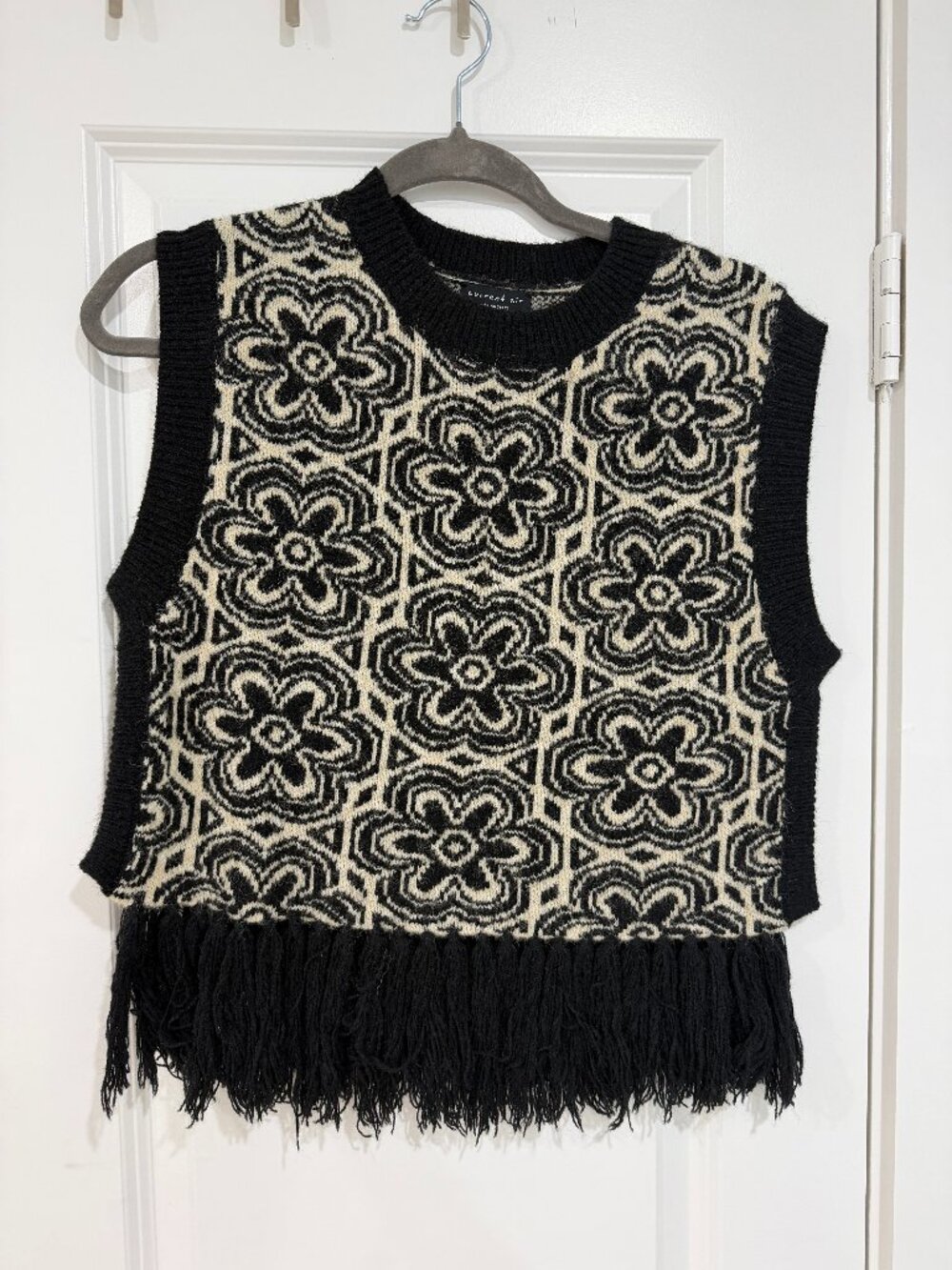 Floral Sleeveless Sweater
